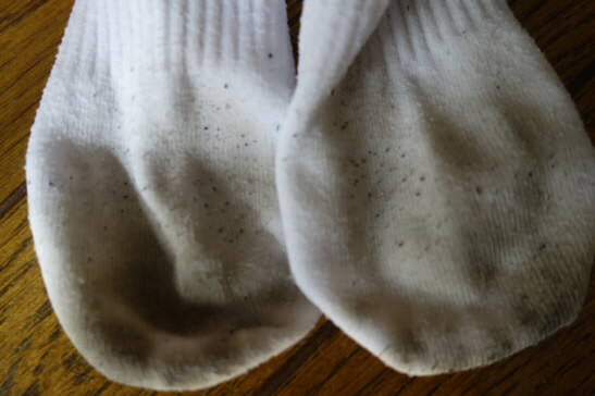 煮洗い前の靴下2足目