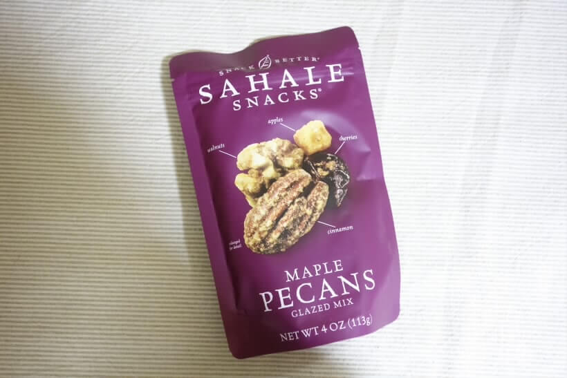 アイハーブで買ったサハレのナッツの食べ比べ。一番おいしいのはメープルぺカンかな？